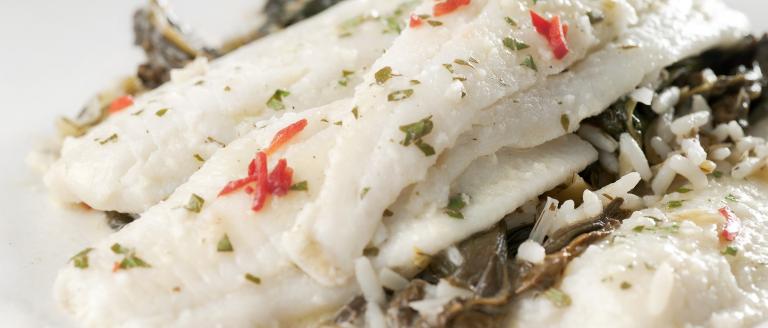 Sole fillets with spinach and rice